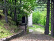 Accesso al Santuario di Calvigi
